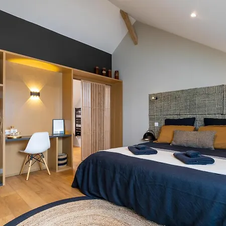 Couette-café La Burie 3*